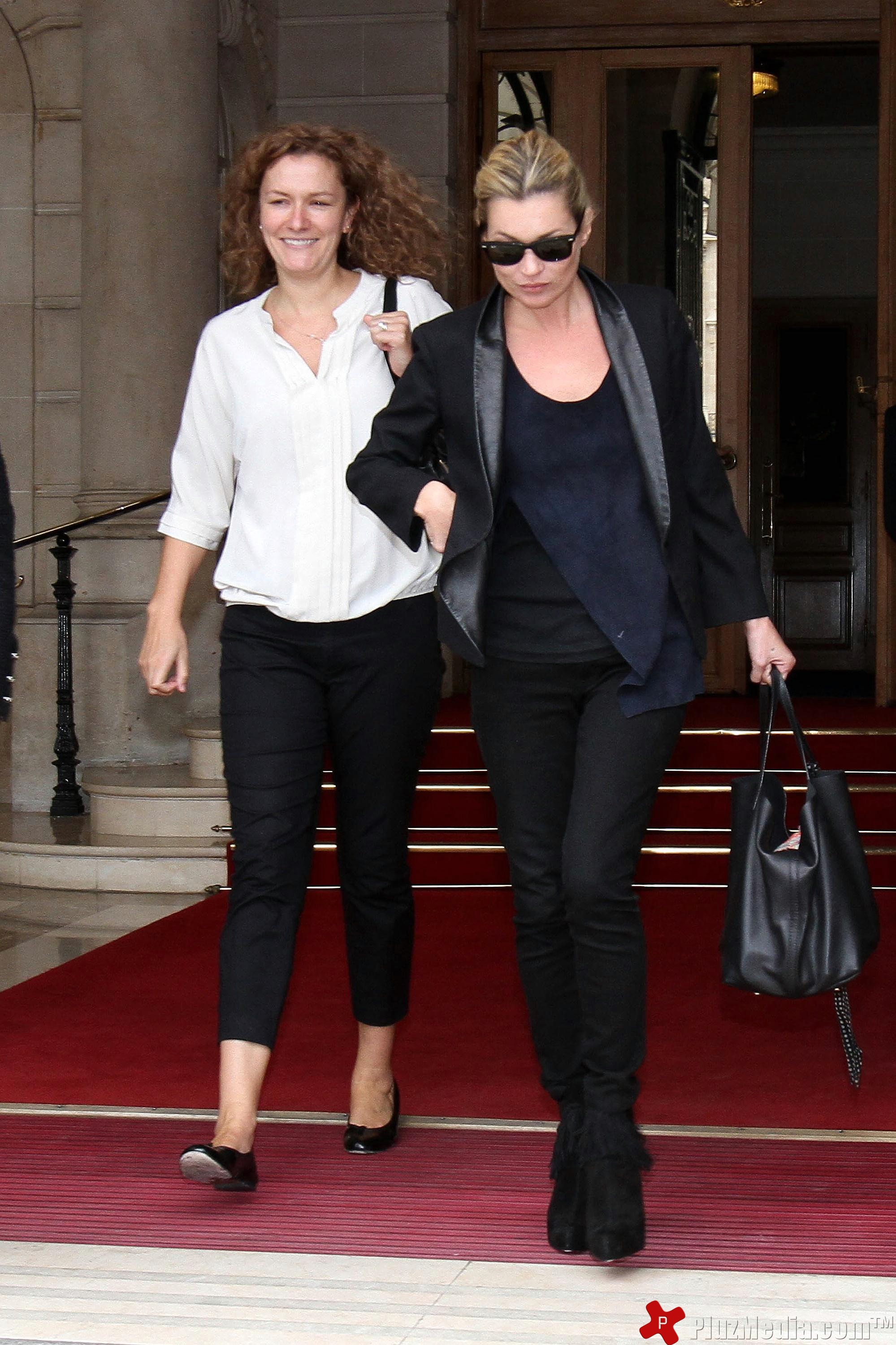 Kate Moss is seen leaving the Ritz Hotel - Photos | Picture 95508